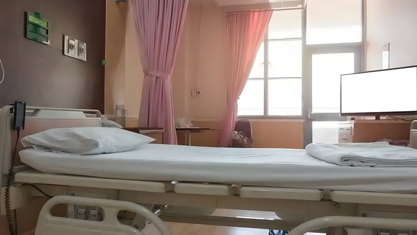 我想入户深圳_对比刀郎对降央卓玛的连环起诉，汪苏泷对张碧晨还是太心软了 降央卓玛8日年7月1当地时间