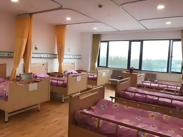 深圳入户积分新规_780元票价被炒至1万元，易烊千玺演唱会门票遭高价倒卖 备案构老机对未的养